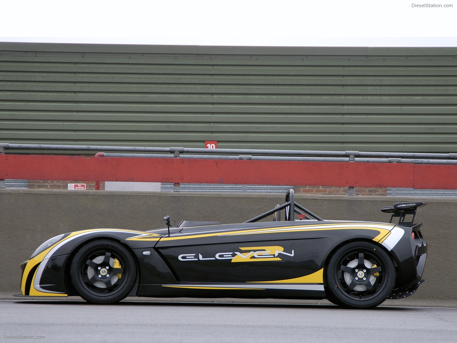 Lotus 2 Eleven